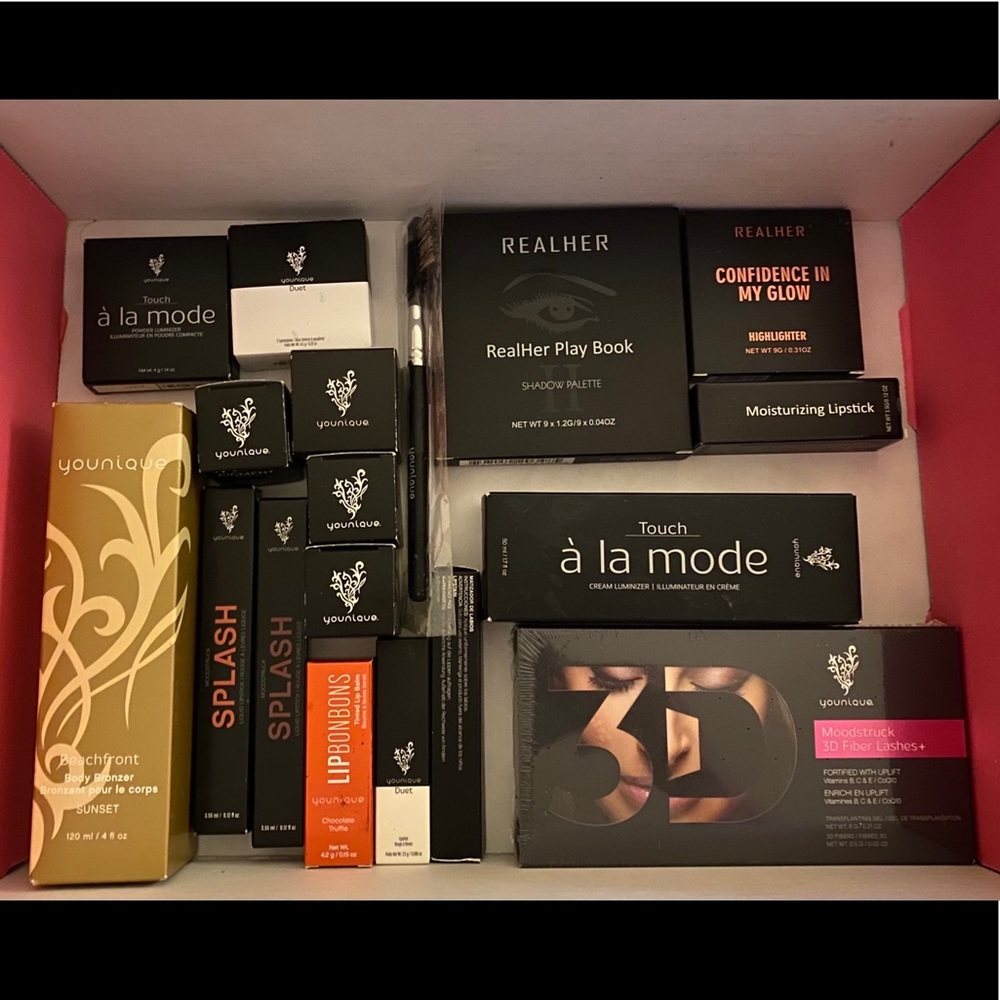 Special makeup bundle!